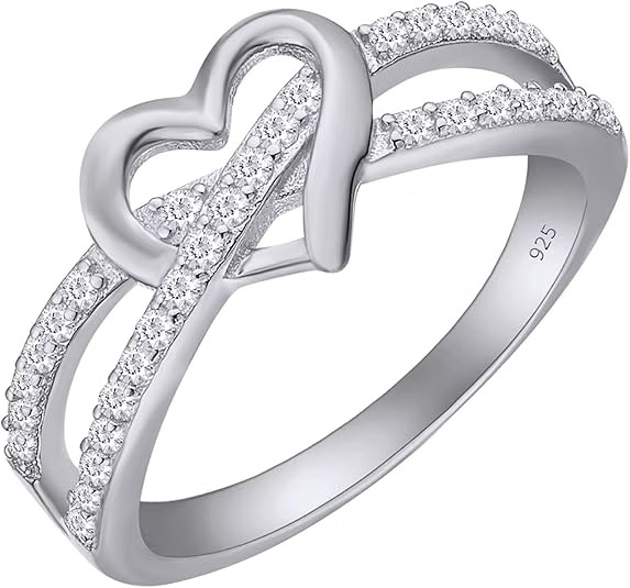 Beautiful silver heart ring from the collection